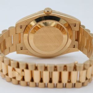 Rolex – Day-Date 40mm – Champagne Baguette – 228238 – 2024 - Image 6