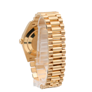 Rolex – Day-Date 40mm – Champagne Baguette – 228238 – 2024 - Image 32