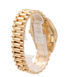 Rolex – Day-Date 40mm – Champagne Baguette – 228238 – 2024 - Image 40