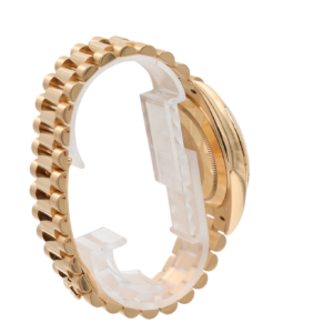 Rolex – Day-Date 40mm – Champagne Baguette – 228238 – 2024 - Image 43
