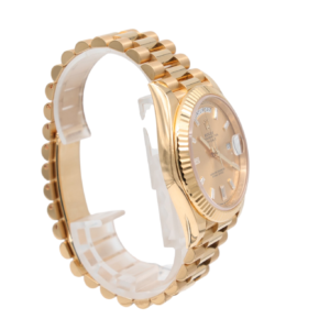 Rolex – Day-Date 40mm – Champagne Baguette – 228238 – 2024 - Image 51