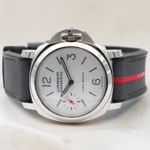 Alternative view of Panerai – Luminor – White – PAM01342 – 2022
