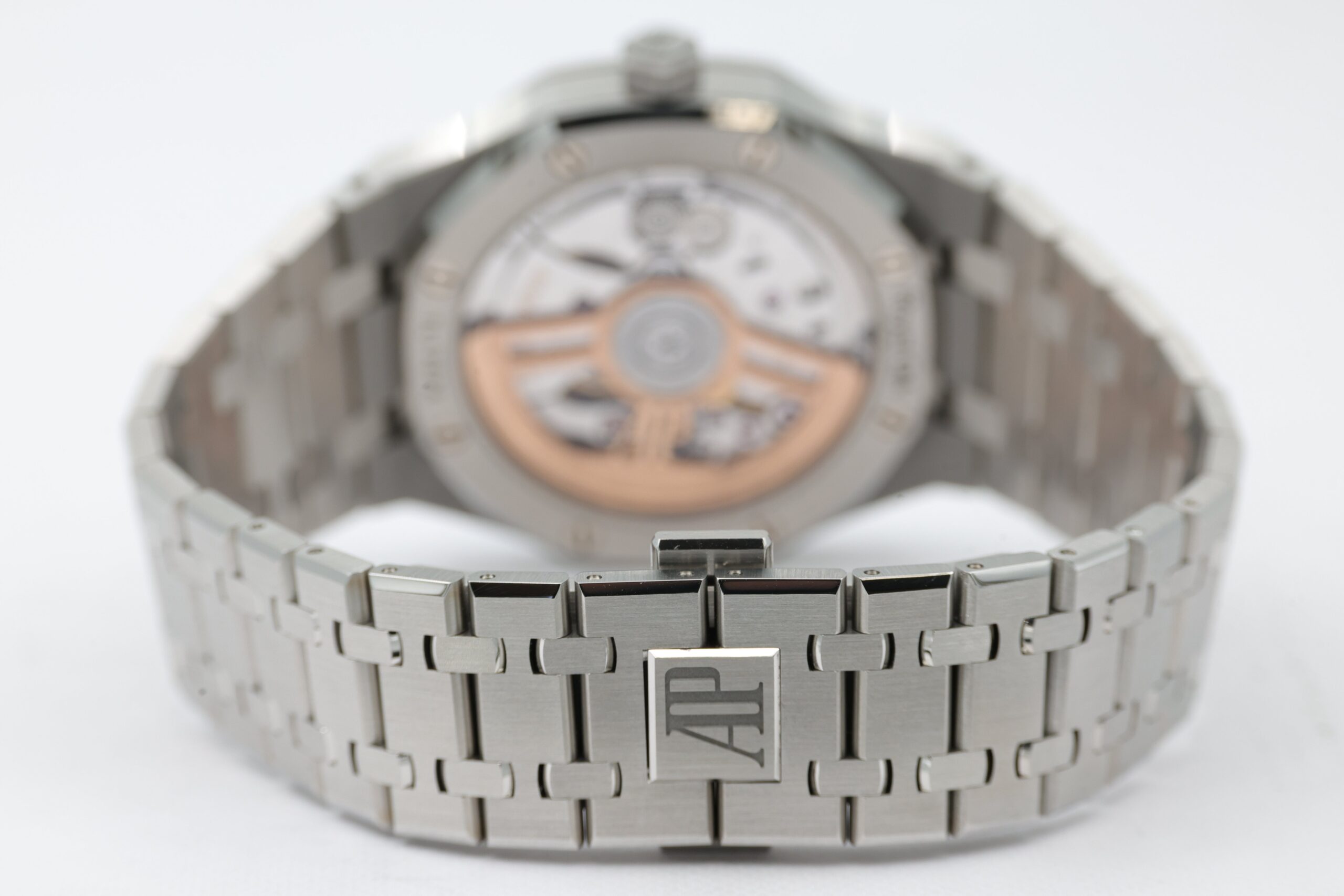 Audemars Piguet – Royal Oak – Green – 15510ST.OO.1320ST.09 – 2025 - Image 4