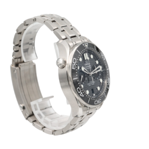Omega – Seamaster – Diver 300M Chronograph – 210.30.44.51.01.001 – 2024 - Image 47