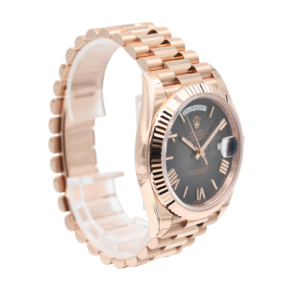 Rolex – Day-Date – Slate Ombre – 228235 – 2026 - Image 54