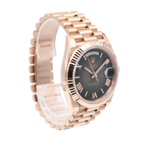 Rolex – Day-Date – Slate Ombre – 228235 – 2026 - Image 55