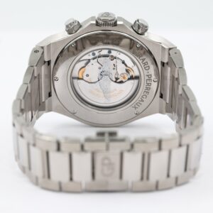 Girard-Perregaux – Laureato Chrono Aston Martin Edition – Green Dial – 81020-21-3398-1CMN – 2025 - Image 5